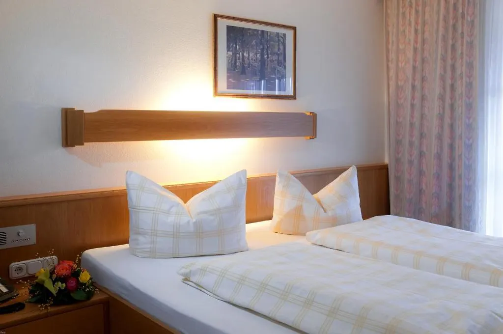 Hotel Gasthof zur Post Bad Wiessee 3*,